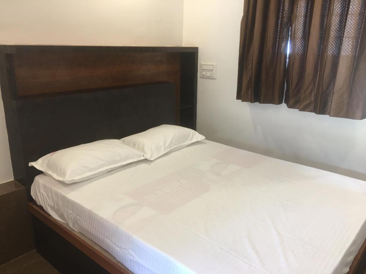Kvm Tourist Home Palakkad Exterior foto
